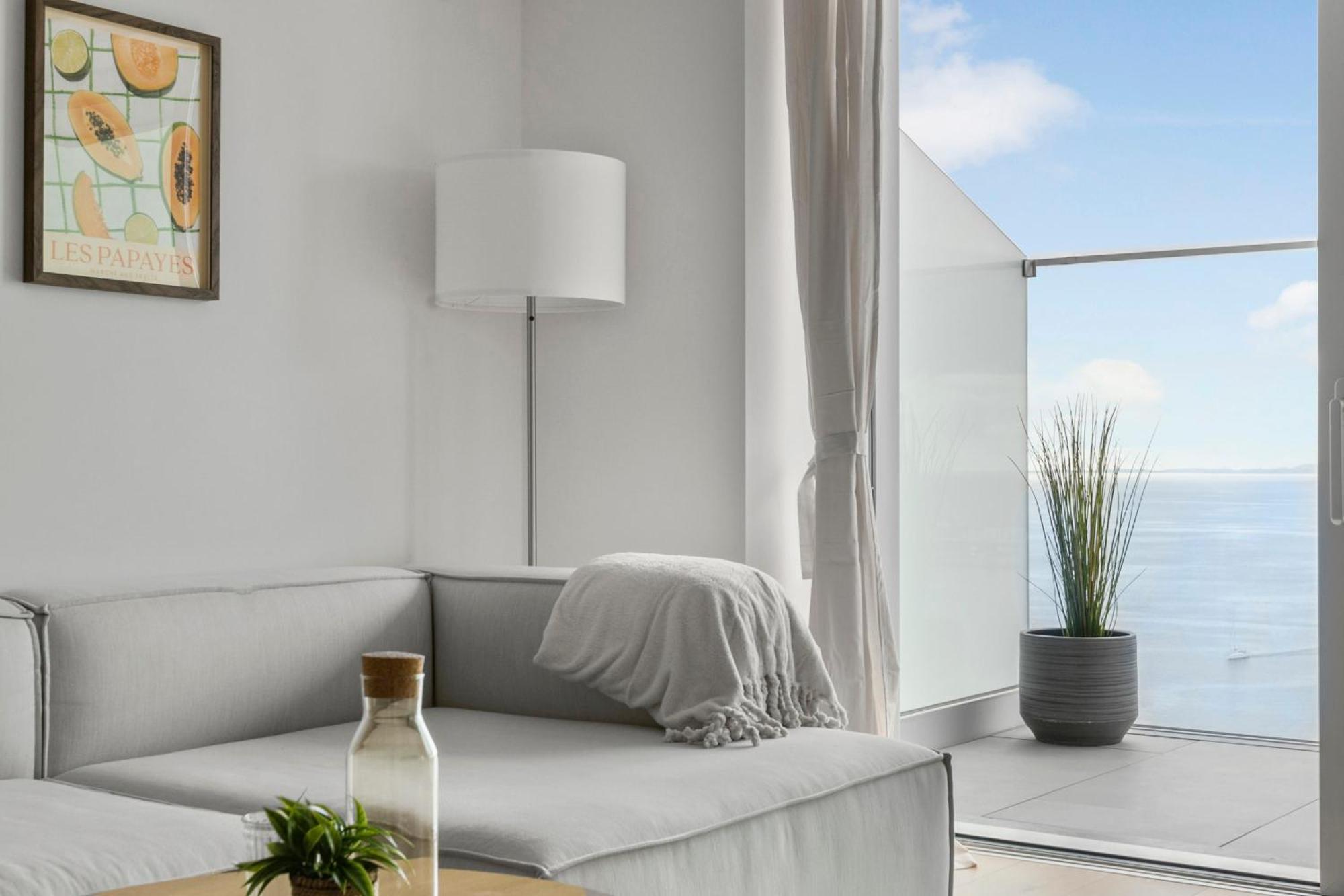 Appartamento Endless Ocean Views With Private Balcony Århus Esterno foto