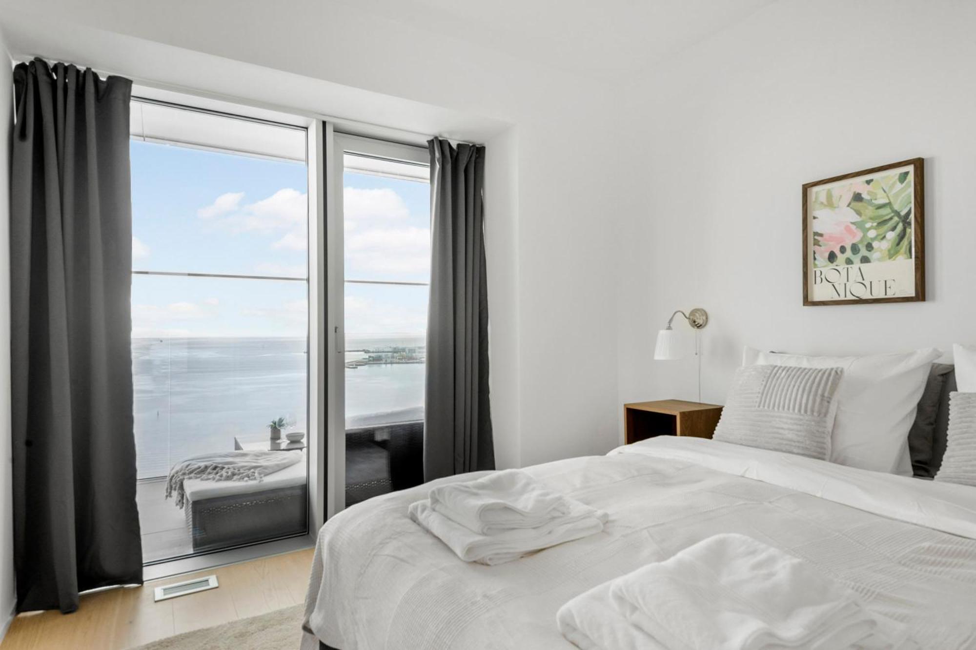 Appartamento Endless Ocean Views With Private Balcony Århus Esterno foto